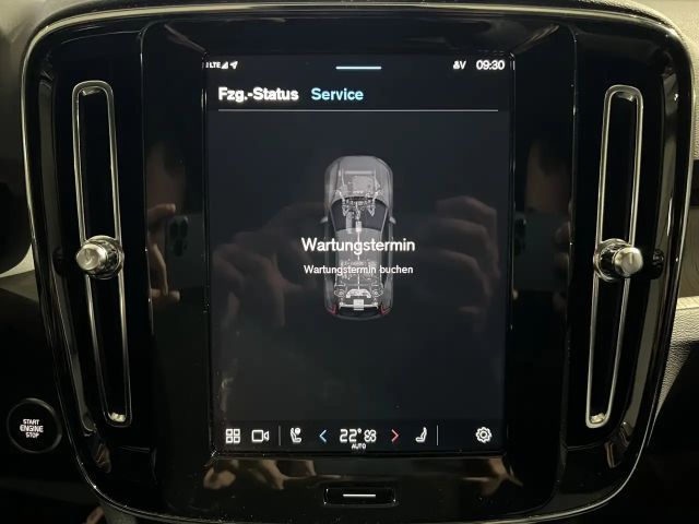 Volvo XC40 Dark Plus