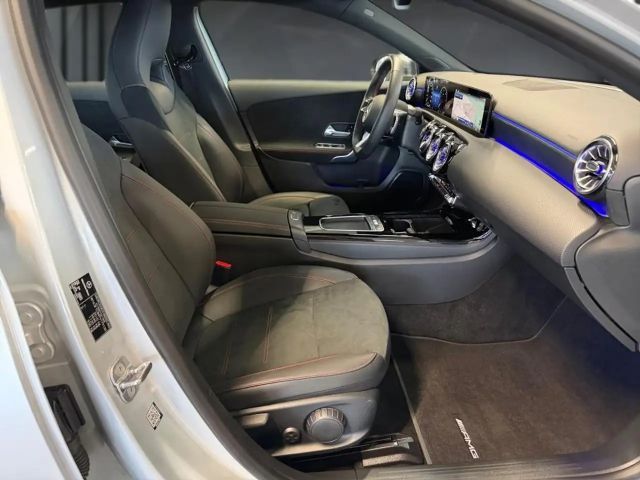 Mercedes-Benz A 200 A 200 d AMG Line