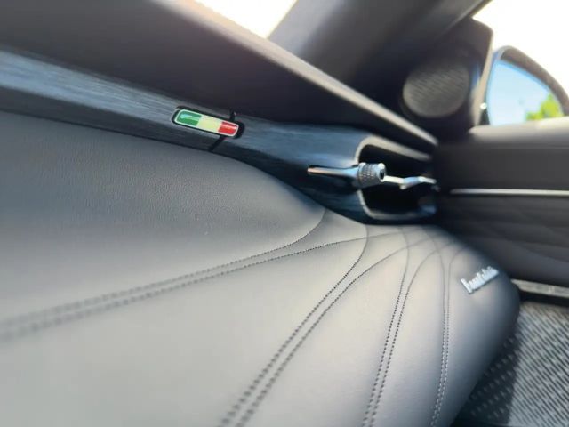 Maserati GranCabrio Modena