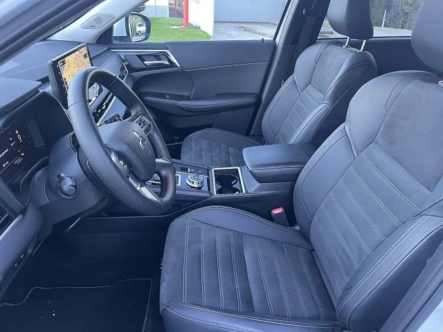 Mitsubishi Outlander Intense PHEV