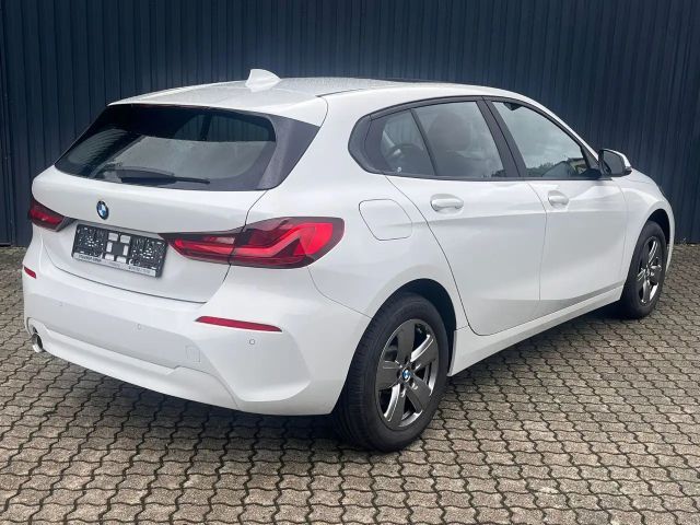 BMW 116 116i 5-deurs Sedan