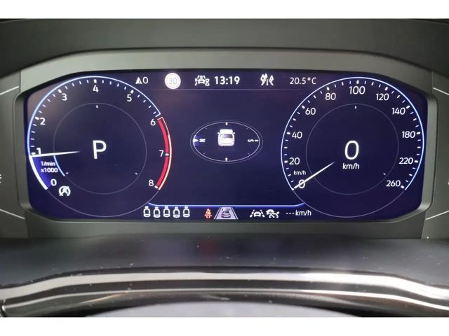 Volkswagen Touran 1.5 TSI DSG R-Line