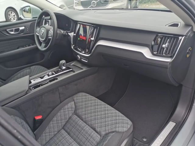 Volvo V60 Core