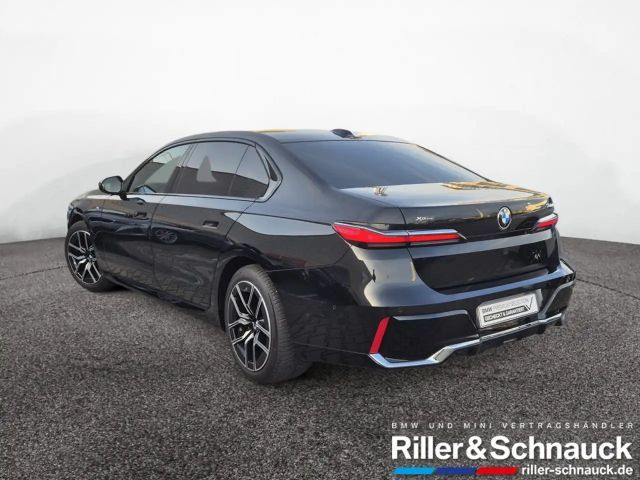 BMW 740 740d M-Sport Sedan xDrive