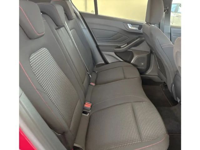 Ford Focus EcoBoost ST Line