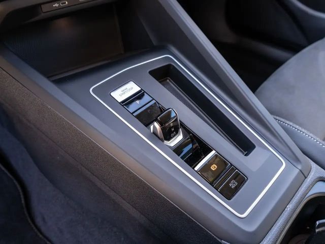 Volkswagen Golf DSG Life eHybrid