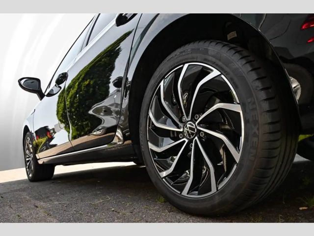 Volkswagen Golf DSG Golf VIII Style Variant