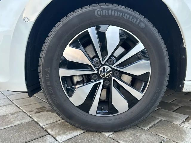 Volkswagen Touran 1.5 TSI