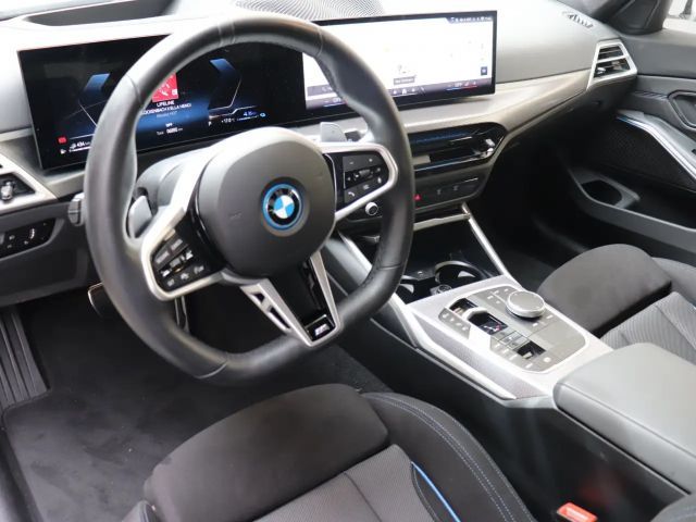 BMW 330 330e M-Sport Touring