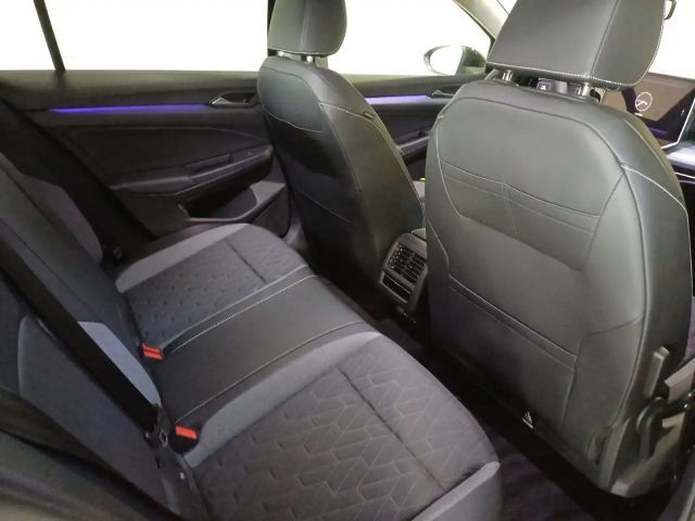 Volkswagen Golf 1.5 eTSI DSG Golf VIII