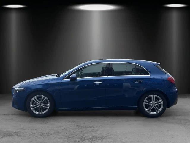 Mercedes-Benz A 180 A 180 d Progressive