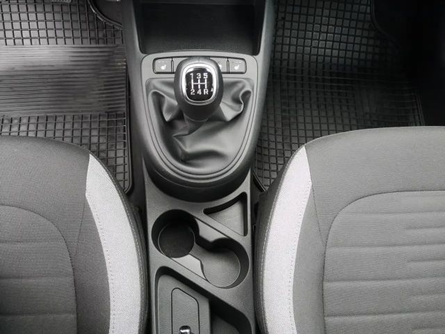 Hyundai i10 chic 1,0l 67PS