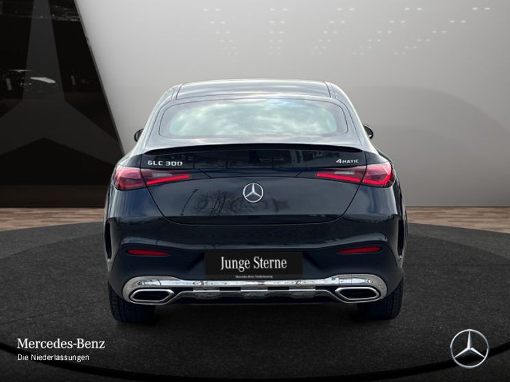 Mercedes-Benz GLC 300 4MATIC AMG Line Coupé