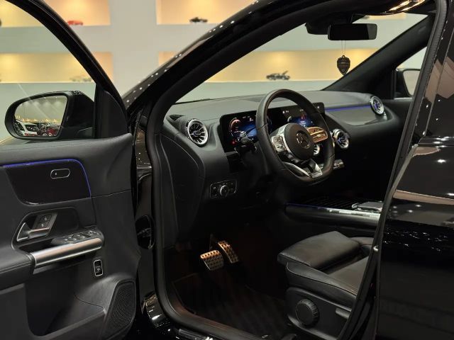 Mercedes-Benz GLA 200 AMG Line