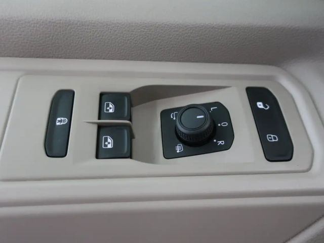 Volkswagen Multivan Business T7