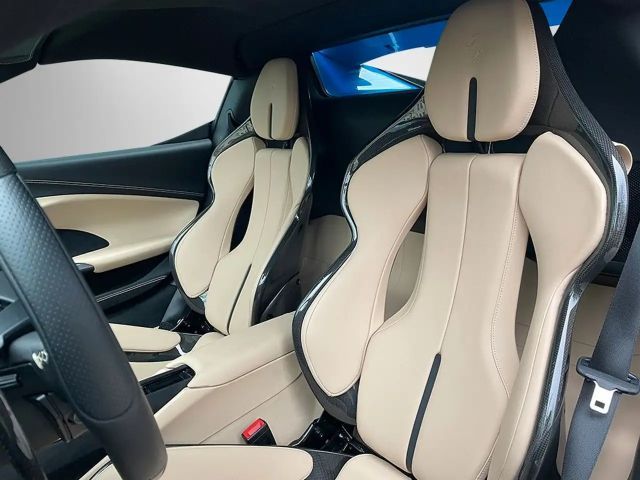 Ferrari 296 GTS Carbon / Lift *Ferrari-Dresden*