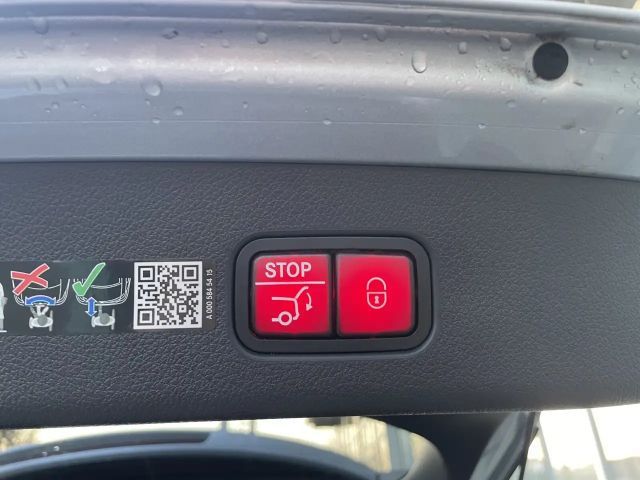 Mercedes-Benz GLC 300 4MATIC AMG Line Premium