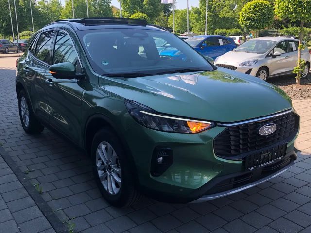 Ford Kuga Hybrid Titanium