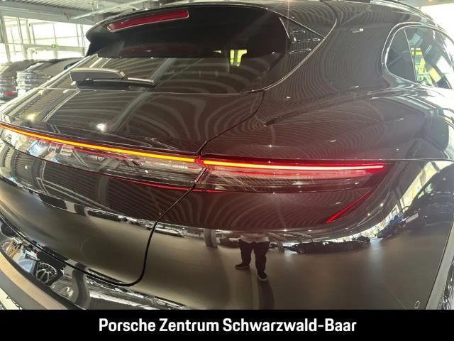 Porsche Taycan 4 Cross Turismo
