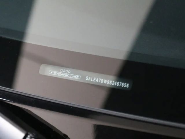 Land Rover Defender 110 D300 Dynamic HSE