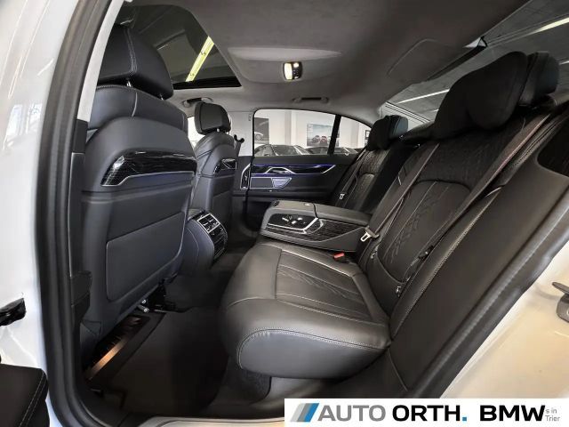 BMW 730 730d M-Sport Sedan xDrive