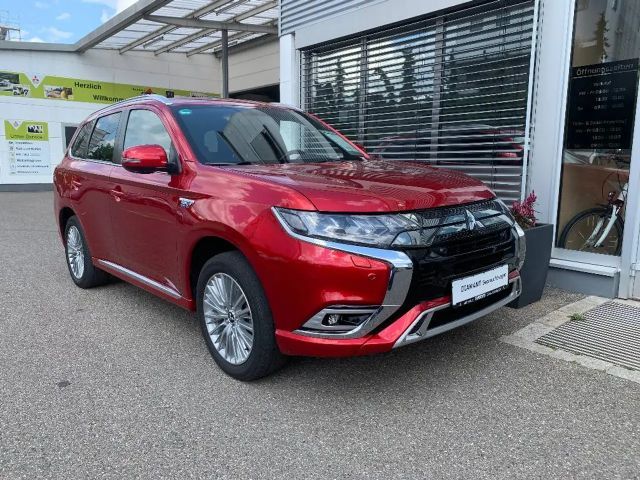 Mitsubishi Outlander 4WD PHEV