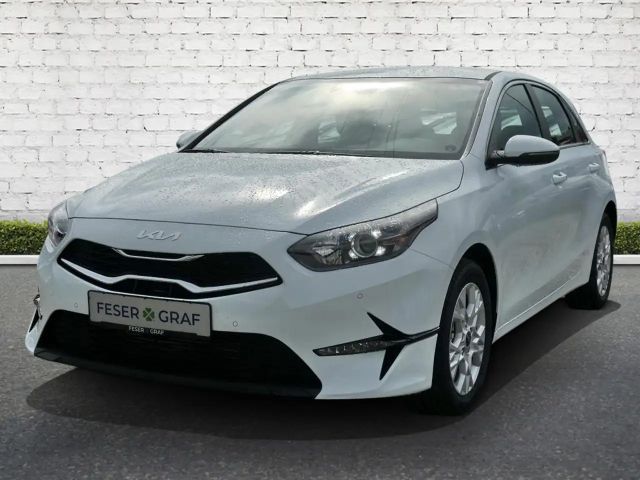 Kia Ceed 1.0T 100 ULTIMATE Navi Tempomat Sitzhzg PDC