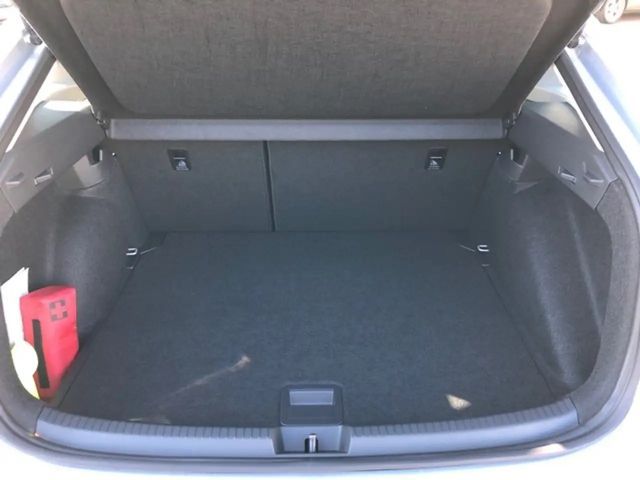 Volkswagen Taigo 1.0 TSI DSG Life