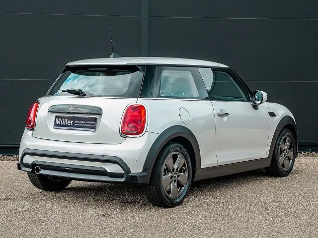 MINI Cooper 3-Tür. Aut Sportsitz Kamera DAB Navi 1VB