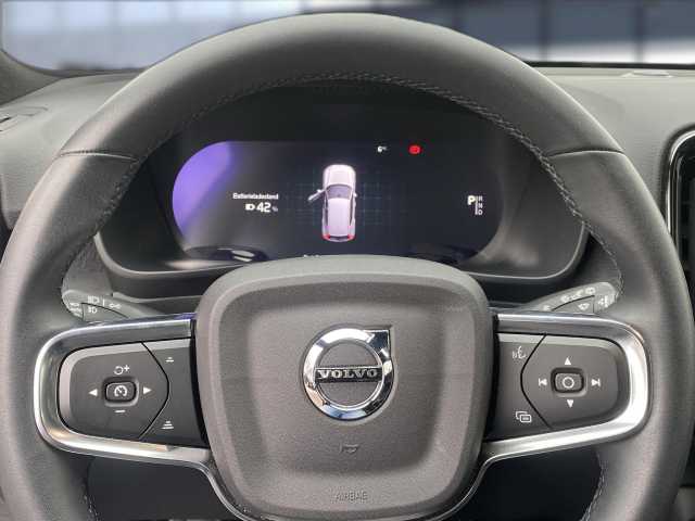 Volvo XC40 XC40 Navi LED Klima Standhzg Einparkhilfe el. Fenster