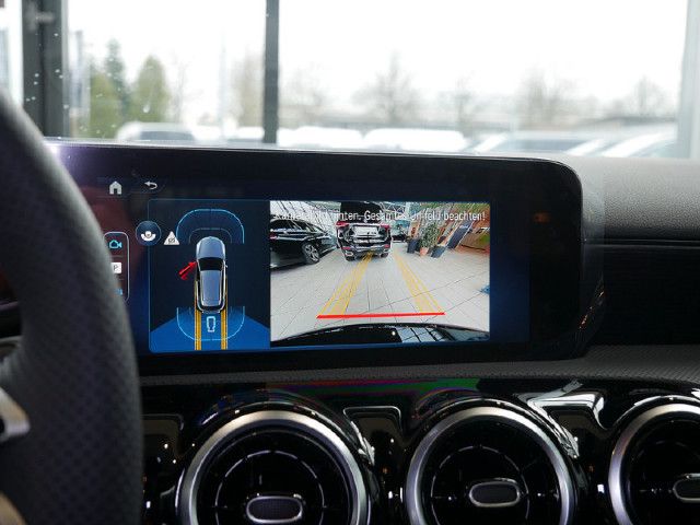 Mercedes-Benz A 200 A 200 d