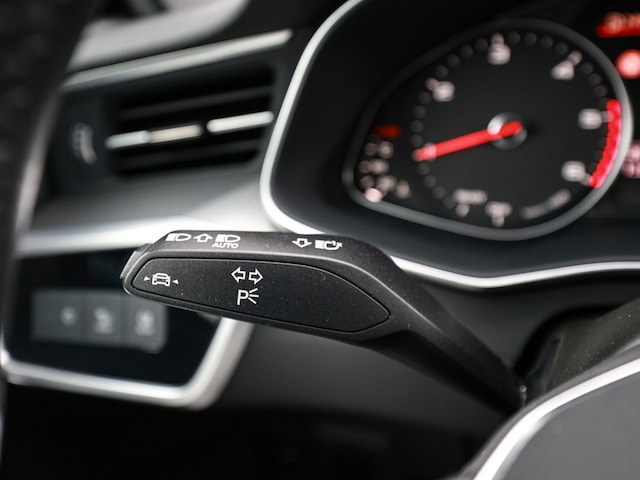 Audi A6 40 TDI Avant S-Tronic