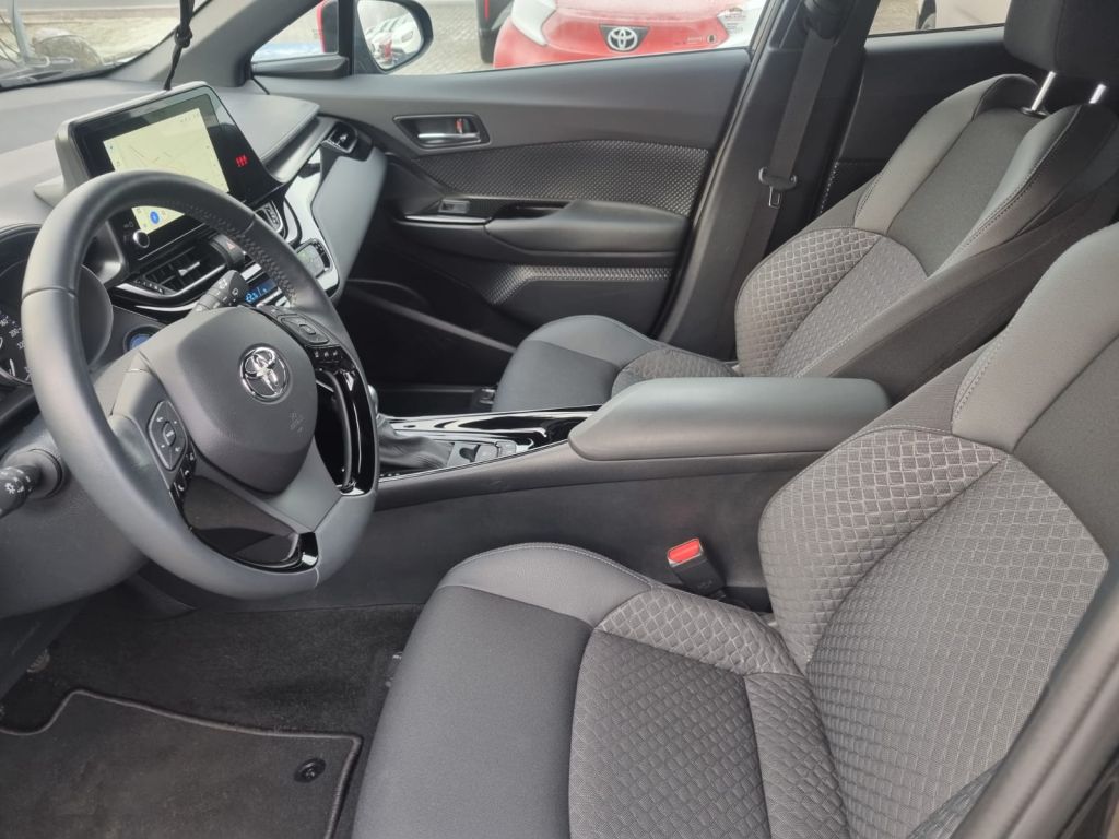 Toyota C-HR 5-deurs Team D