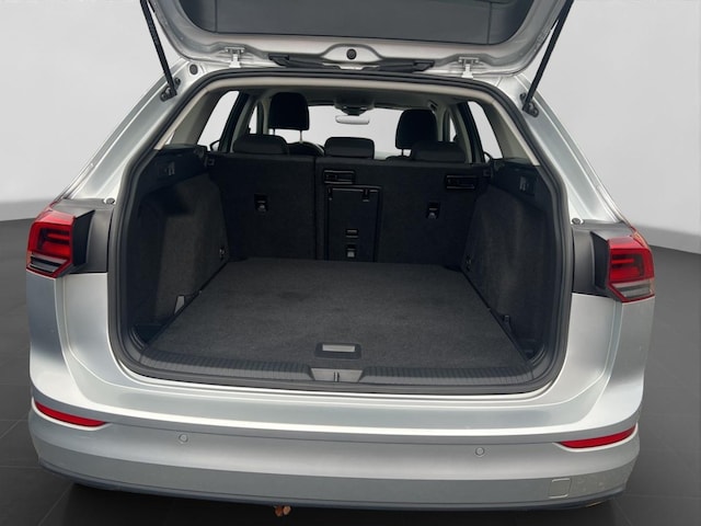 Volkswagen Golf 2.0 TDI DSG Life Variant