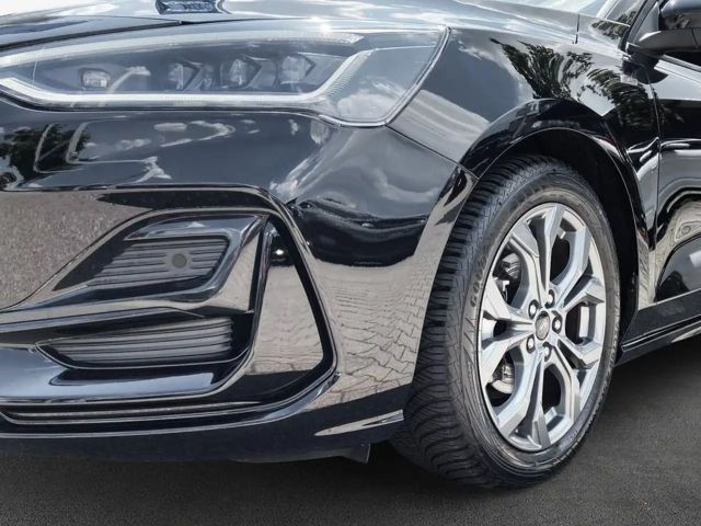 Ford Focus ST Line Wagon