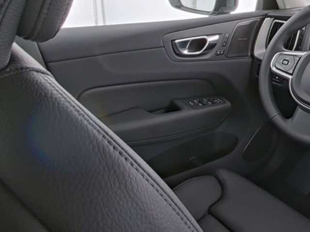 Volvo XC60 AWD Dark Plus T6