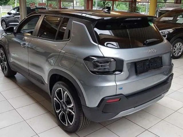 Jeep Avenger Full-Electric Summit