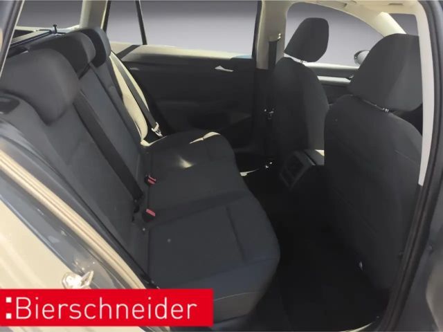 Volkswagen Golf 1.5 eTSI DSG Life Variant