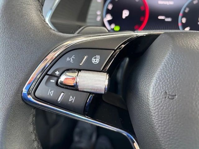 Skoda Superb 2.0 TDI Combi Style Style