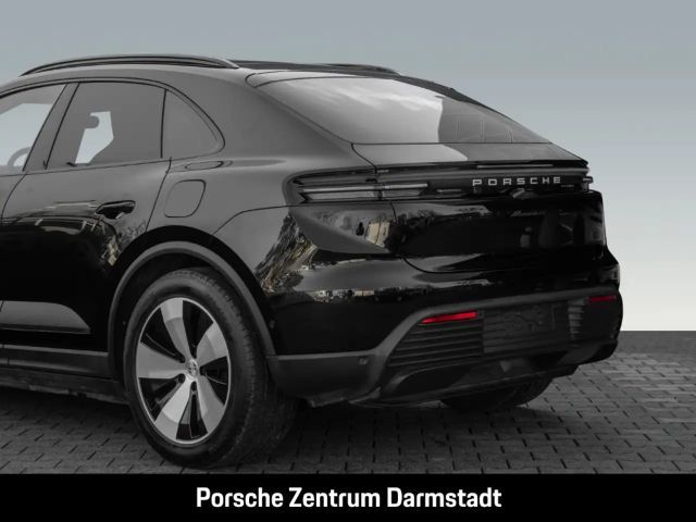 Porsche Macan 4