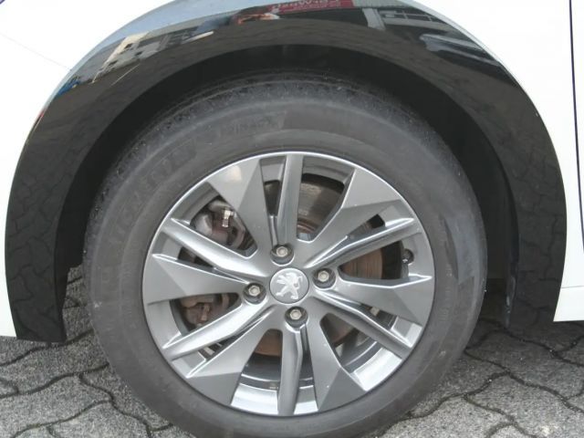 Peugeot E-208 Allure Pack