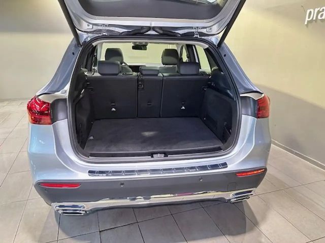 Mercedes-Benz GLA 220 4MATIC Progressive