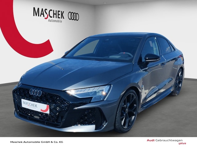 Audi RS3 Quattro S-Tronic Sedan