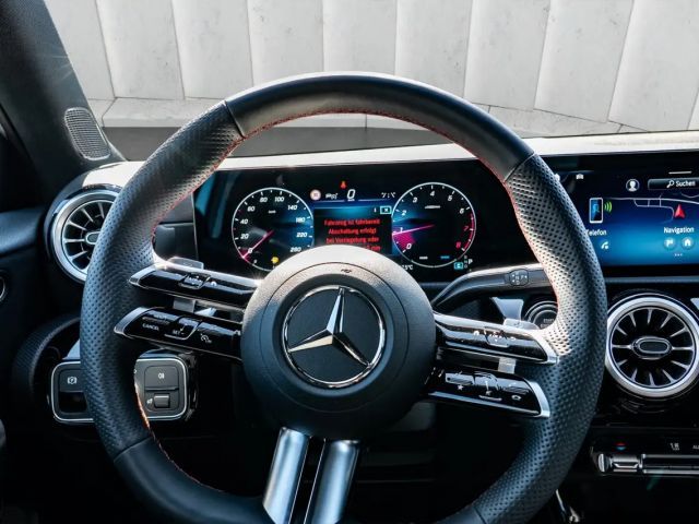 Mercedes-Benz A 200 AMG Line