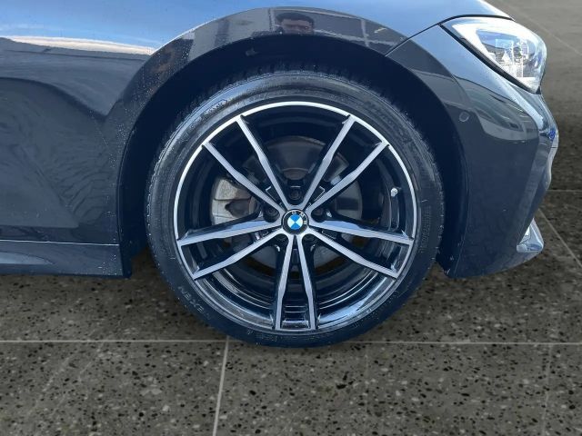 BMW 320 320e M-Sport Sedan