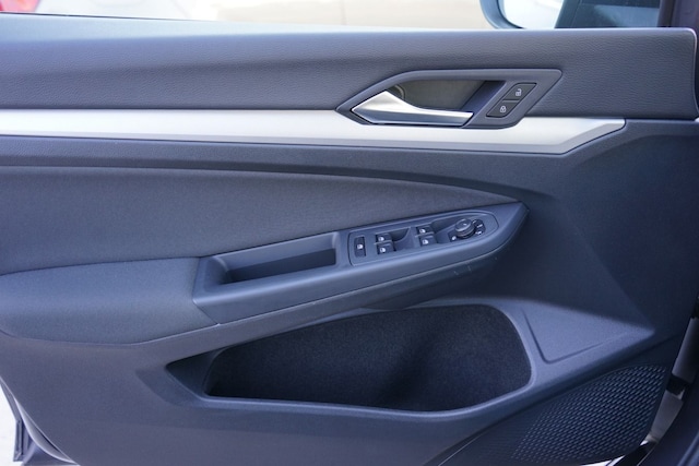 Volkswagen Golf 1.0 TSI Golf VIII