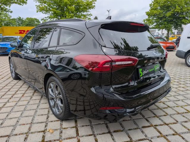Ford Focus ST Line Wagon