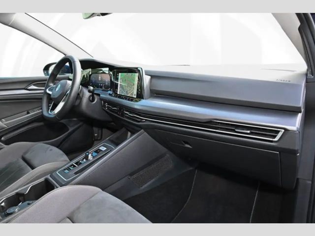 Volkswagen Golf 1.5 eTSI DSG Golf VIII Style