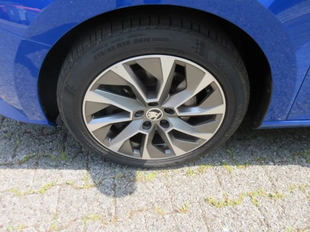 Skoda Fabia 1.0 TSI Clever Combi