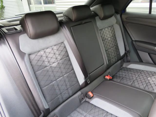 Volkswagen T-Roc 1.5 TSI DSG R-Line